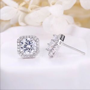 ✨Sterling Silver Diamond Earrings ✨- NWT